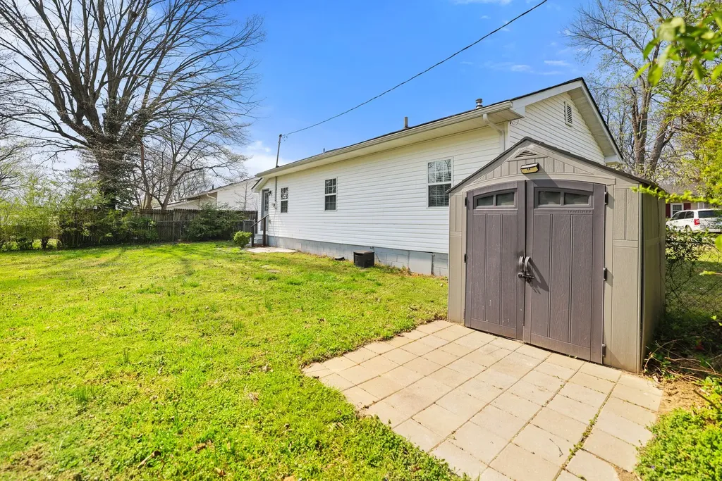 102 Shelby Street Old Hickory TN 37138