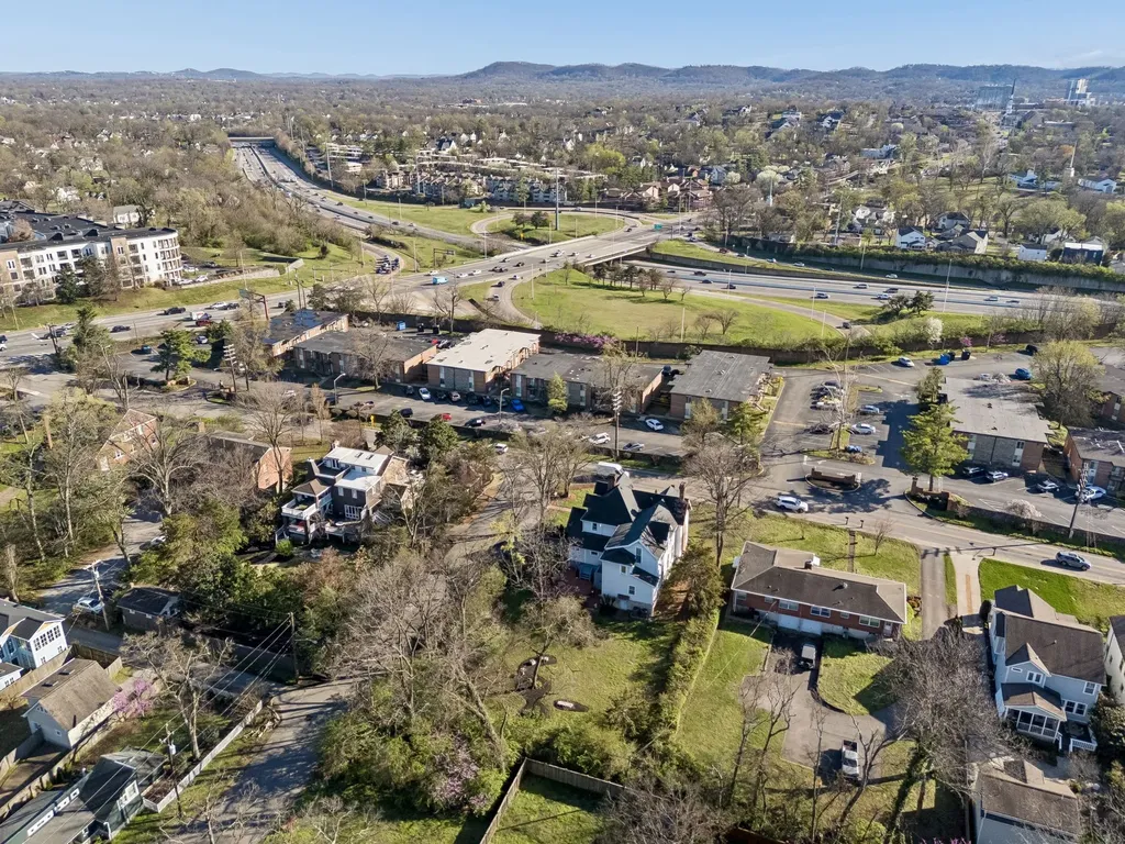 2500 Woodlawn Drive Nashville TN 37212
