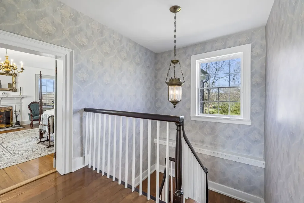 814 Hartsville Pike Gallatin TN 37066