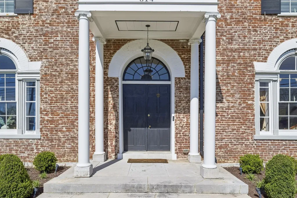 814 Hartsville Pike Gallatin TN 37066