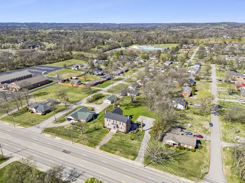 814 Hartsville Pike Gallatin TN 37066