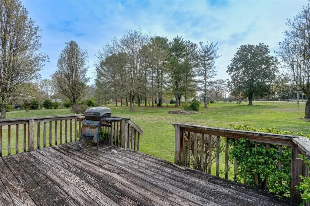 1985 Peavine Road Rock Spring GA 30739