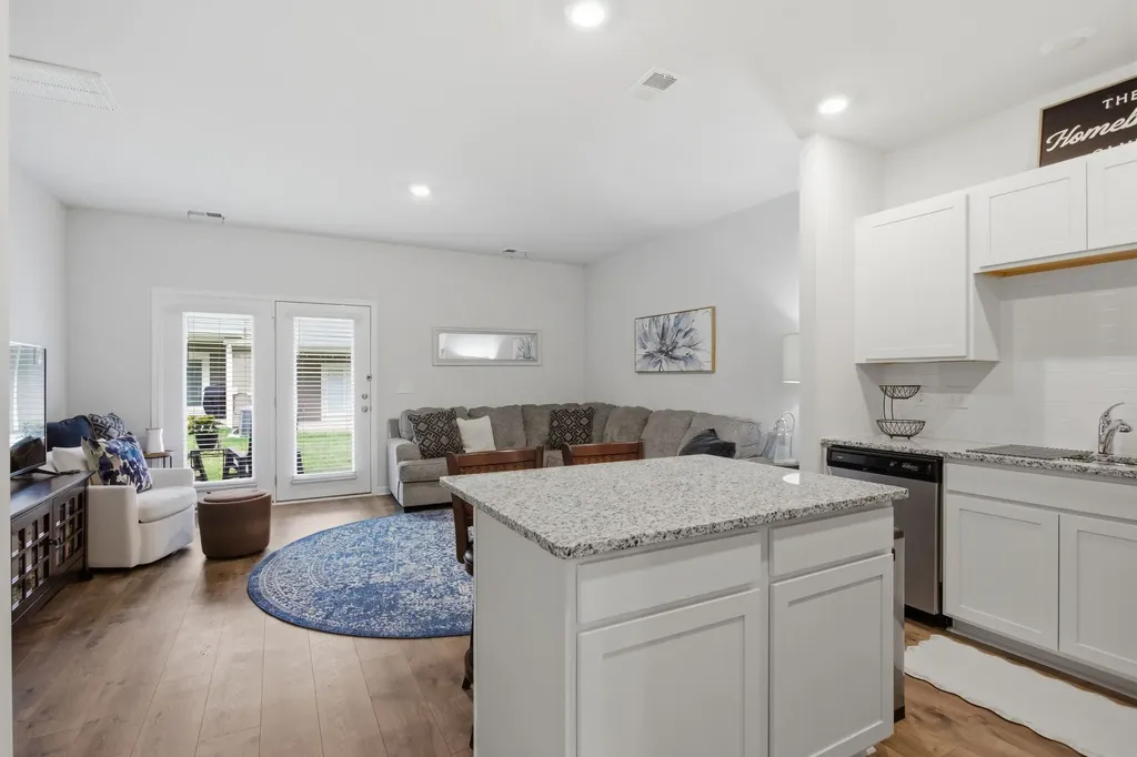 806 Dallas Drive Columbia TN 38401