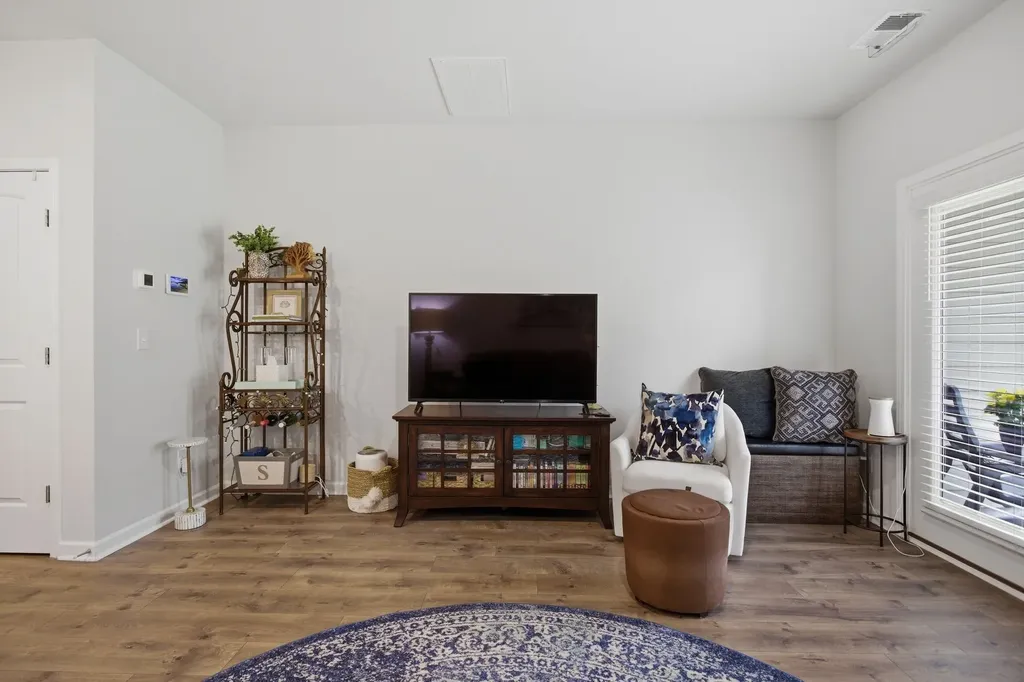 806 Dallas Drive Columbia TN 38401