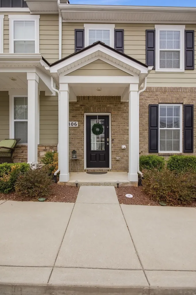 806 Dallas Drive Columbia TN 38401