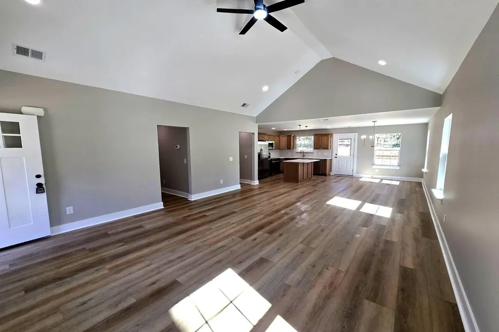 222 Todd Street Charlotte TN 37036