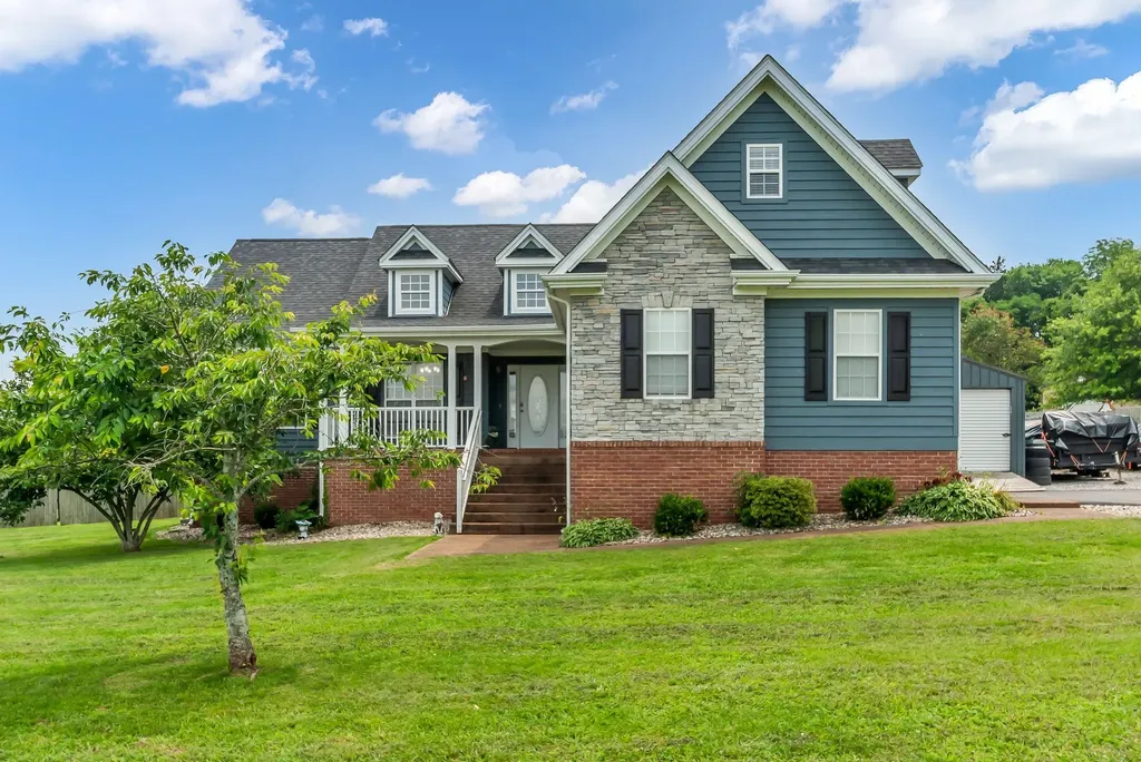 1305 Standing Stone Circle Columbia TN 38401