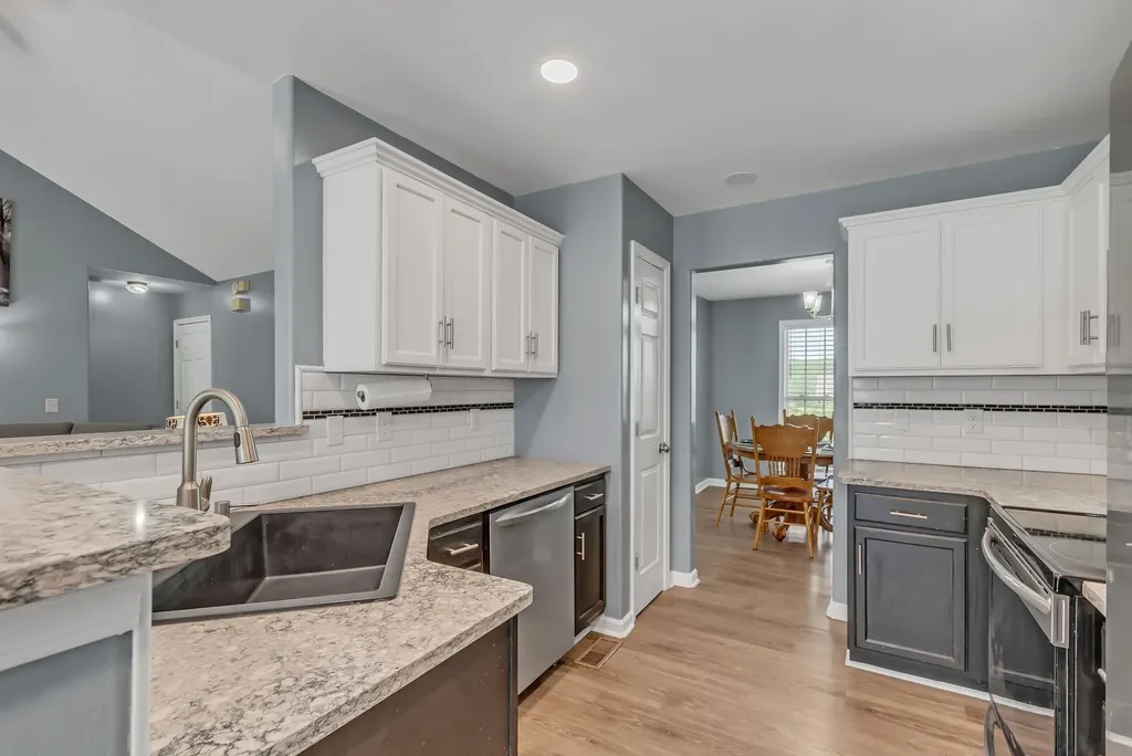 1305 Standing Stone Circle Columbia TN 38401