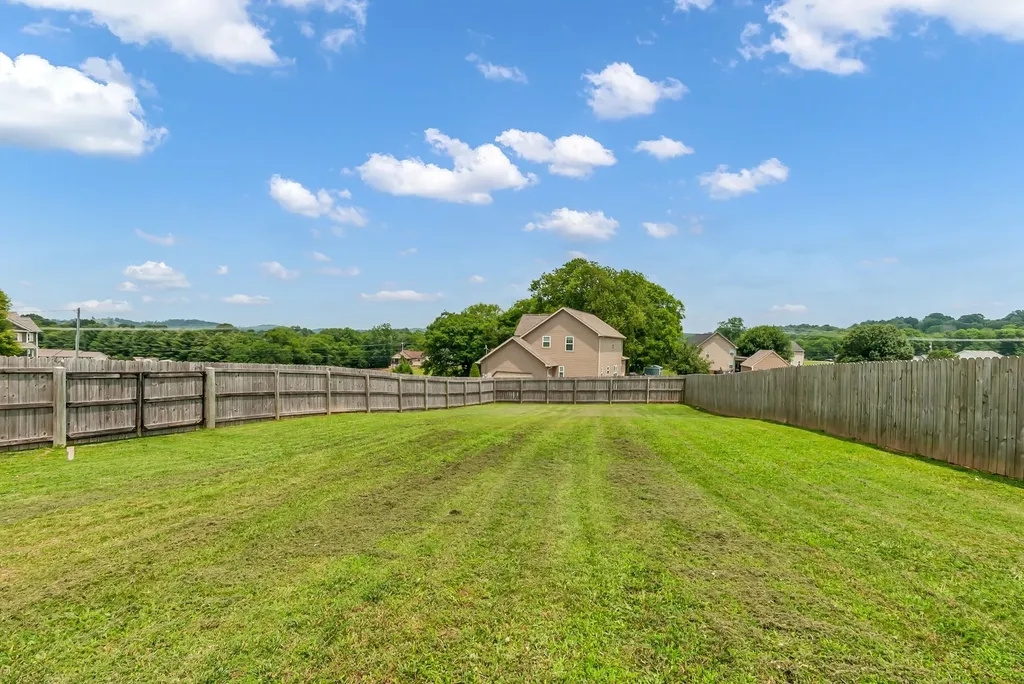 1305 Standing Stone Circle Columbia TN 38401