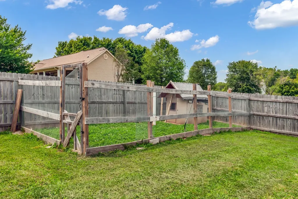 1305 Standing Stone Circle Columbia TN 38401