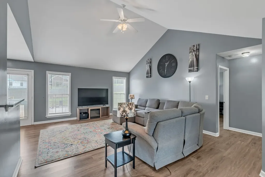 1305 Standing Stone Circle Columbia TN 38401