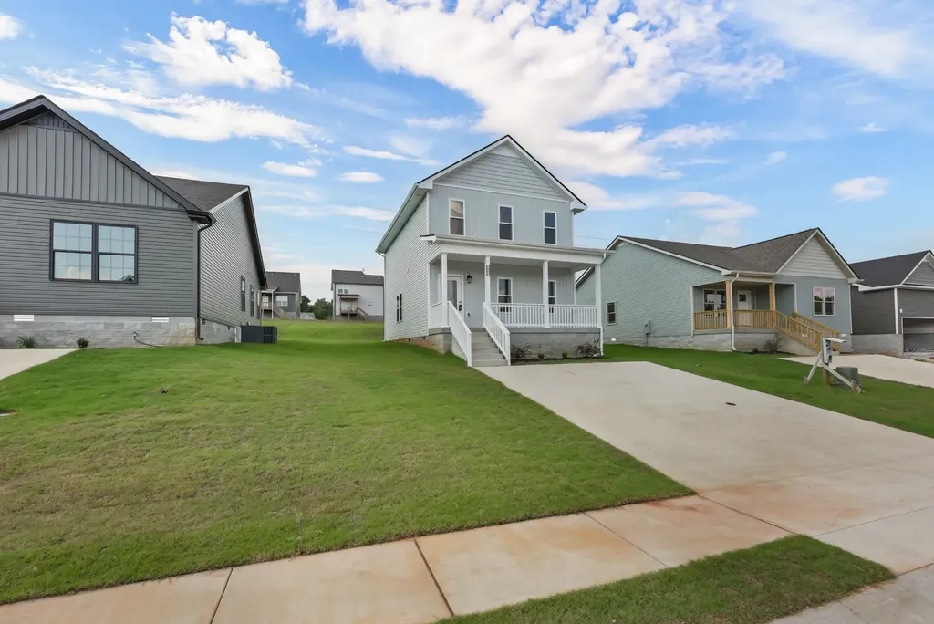 2667 Scott Drive Clarksville TN 37042