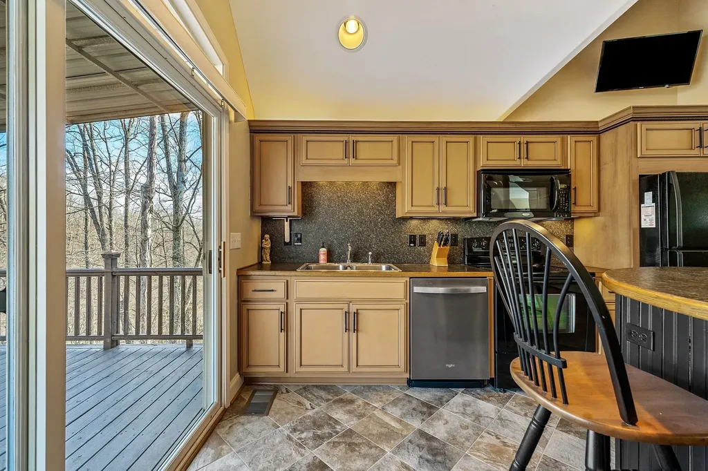 659 Harbour Greens Place Sparta TN 38583