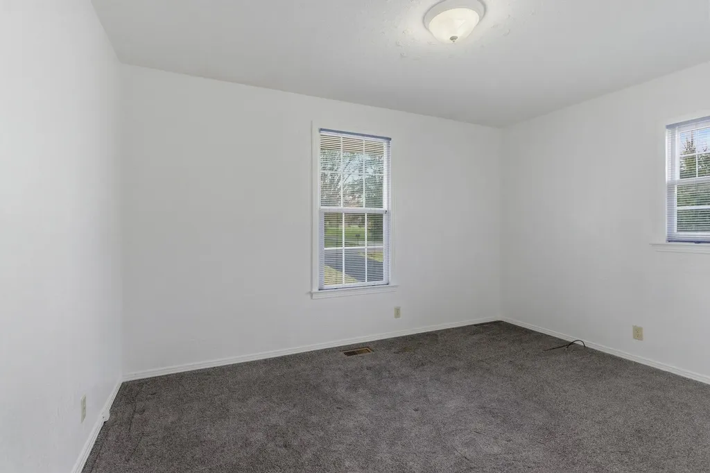 126 Robertson Avenue Greenbrier TN 37073