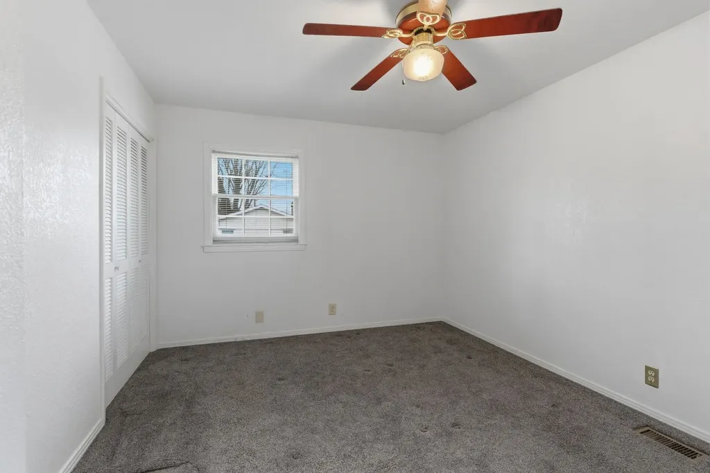 126 Robertson Avenue Greenbrier TN 37073