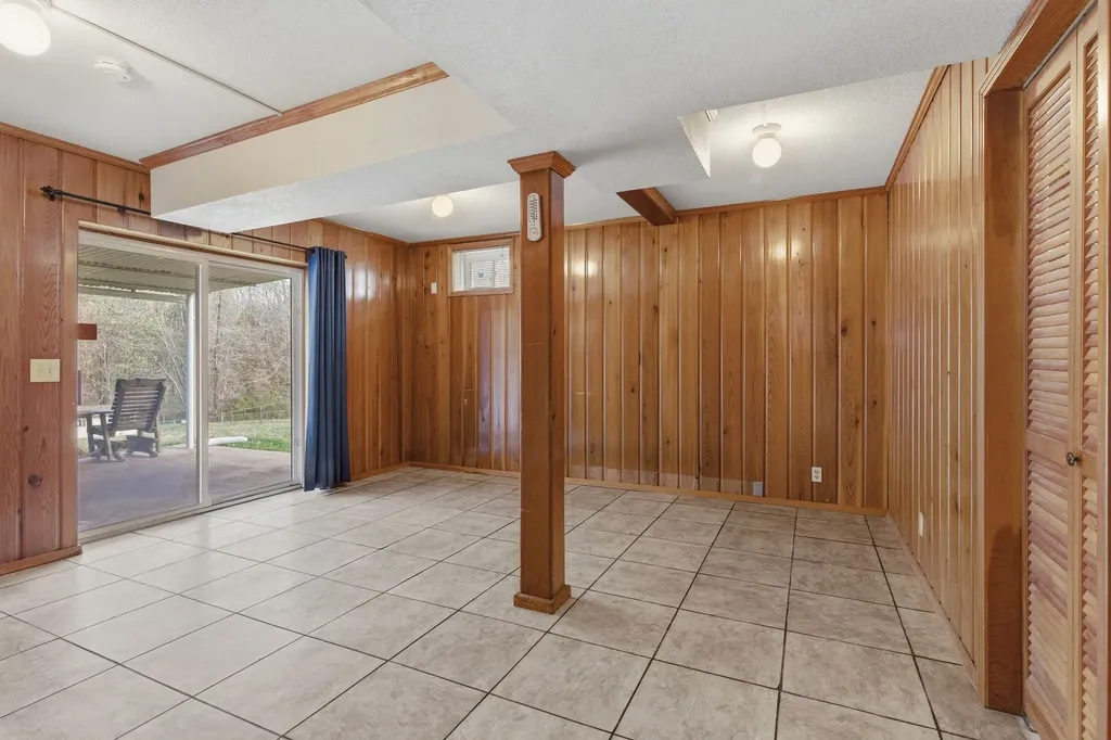 126 Robertson Avenue Greenbrier TN 37073