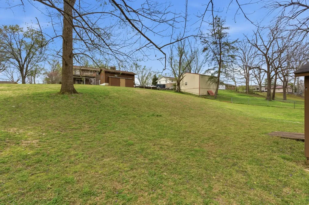 126 Robertson Avenue Greenbrier TN 37073