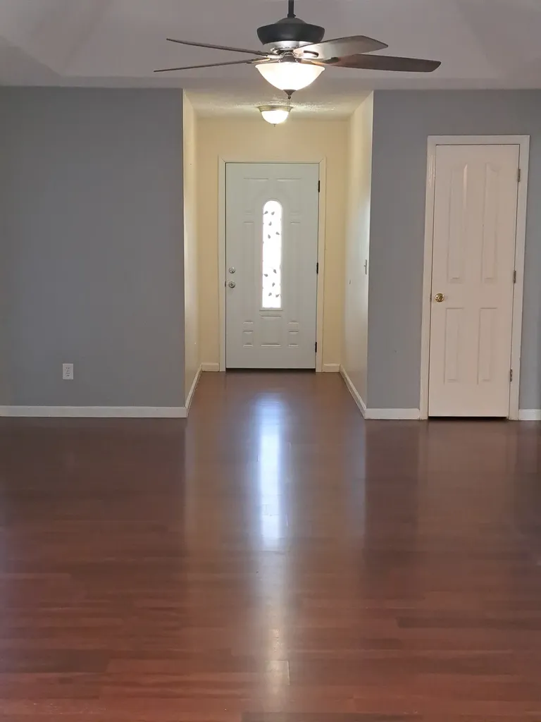 2615 Riverstone Drive Murfreesboro TN 37128