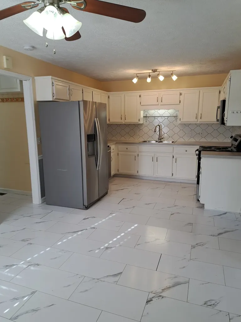2615 Riverstone Drive Murfreesboro TN 37128