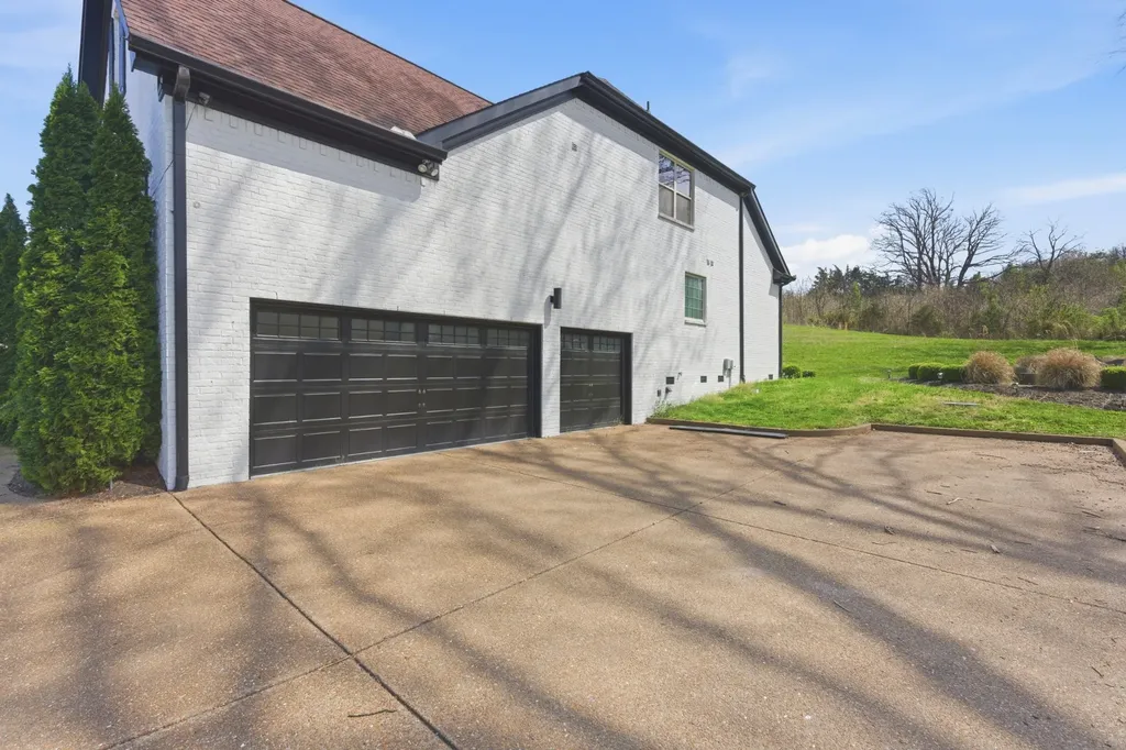 9337 Norwegian Red Drive Nolensville TN 37135