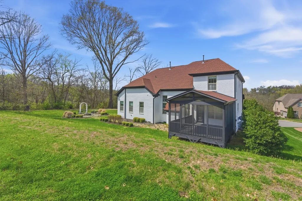 9337 Norwegian Red Drive Nolensville TN 37135