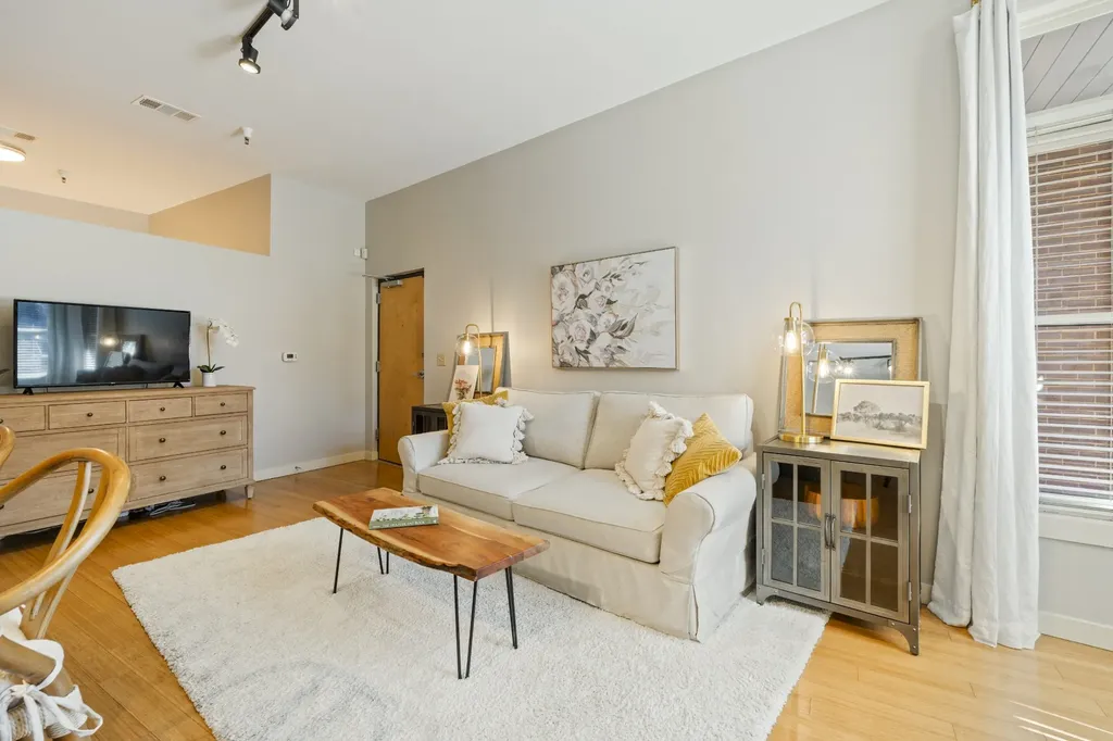1704 18th Ave, S Nashville TN 37212
