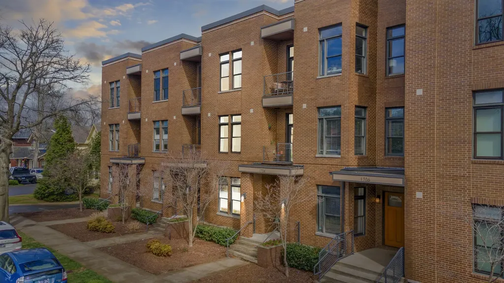 1704 18th Ave, S Nashville TN 37212