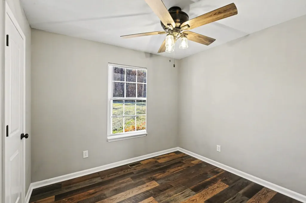 137 N Poole Street Ashland City TN 37015