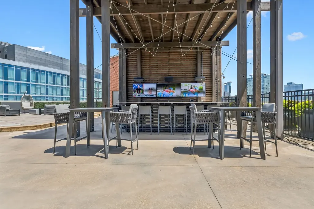 600 12th Ave S #525 Nashville TN 37203