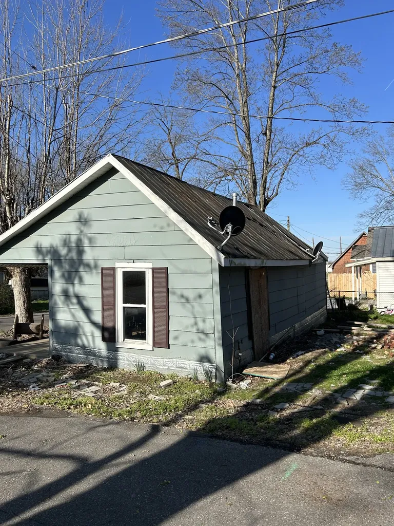 2083 Bessie Street Springfield TN 37172