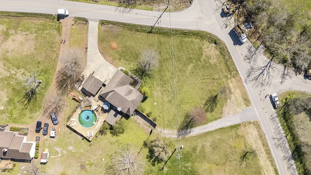 2040 Mays Chapel Road Mount Juliet TN 37122