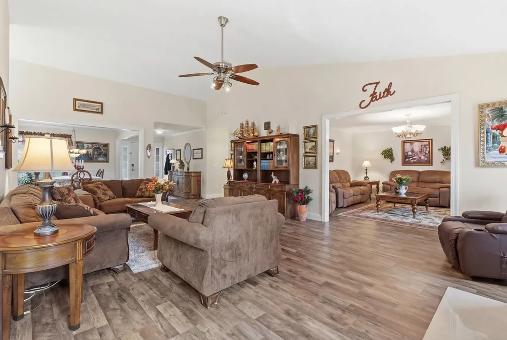 2922 Burtonwood Drive Spring Hill TN 37174