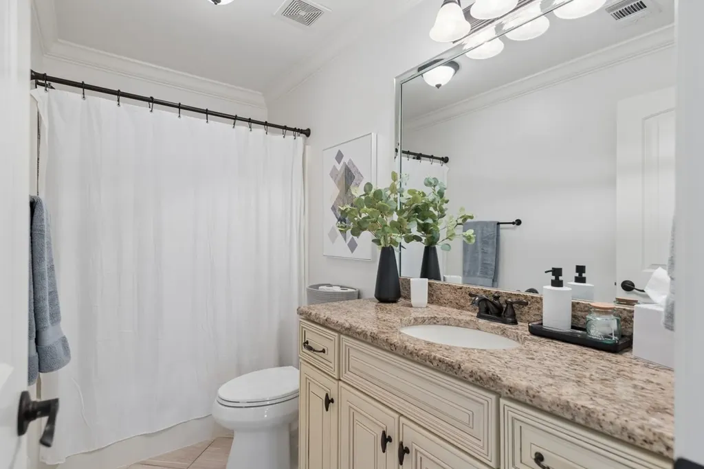 105 Carly Close, W Hendersonville TN 37075