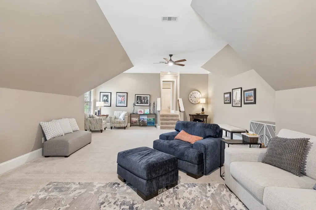 105 Carly Close, W Hendersonville TN 37075