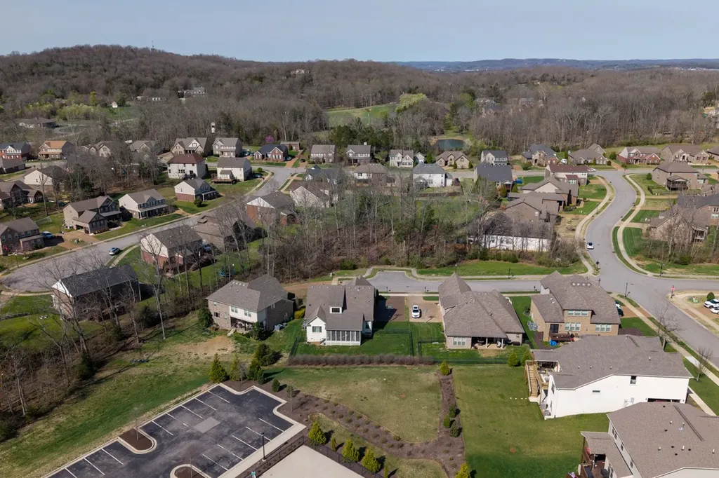 105 Carly Close, W Hendersonville TN 37075