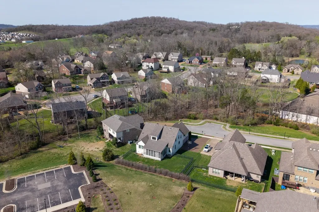 105 Carly Close, W Hendersonville TN 37075