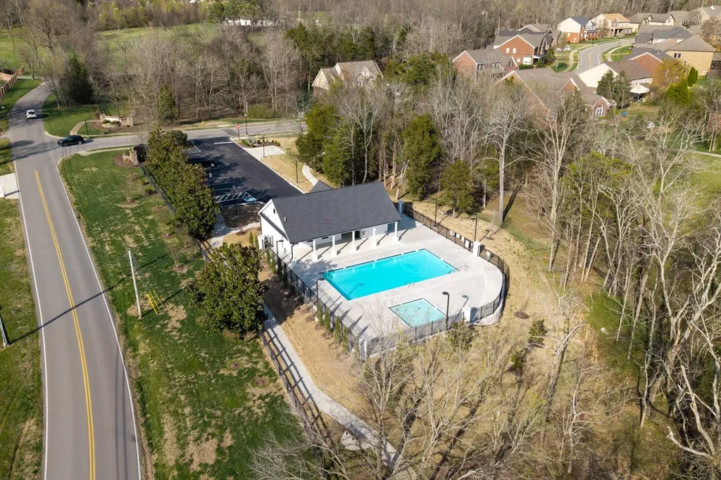 105 Carly Close, W Hendersonville TN 37075