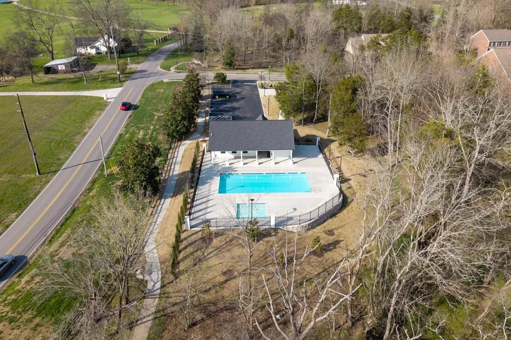 105 Carly Close, W Hendersonville TN 37075