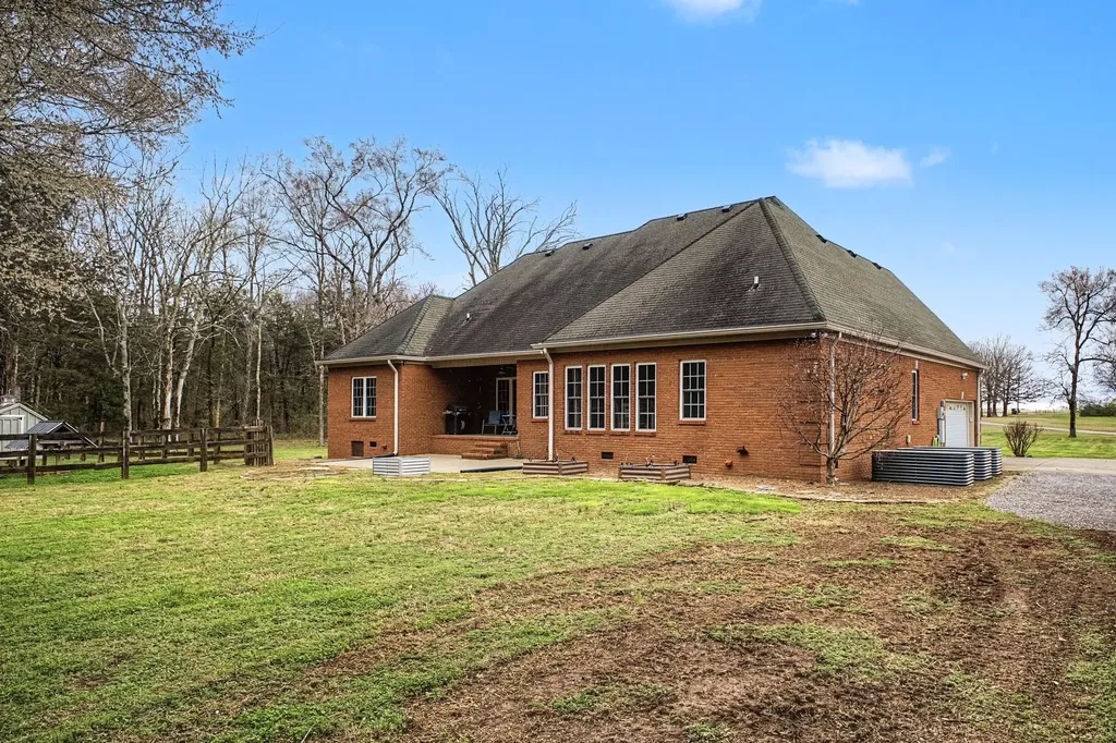 2320 Snake Town Road Chapel Hill TN 37034