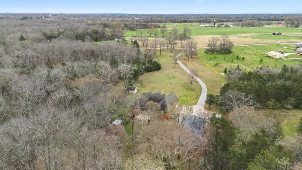 2320 Snake Town Road Chapel Hill TN 37034