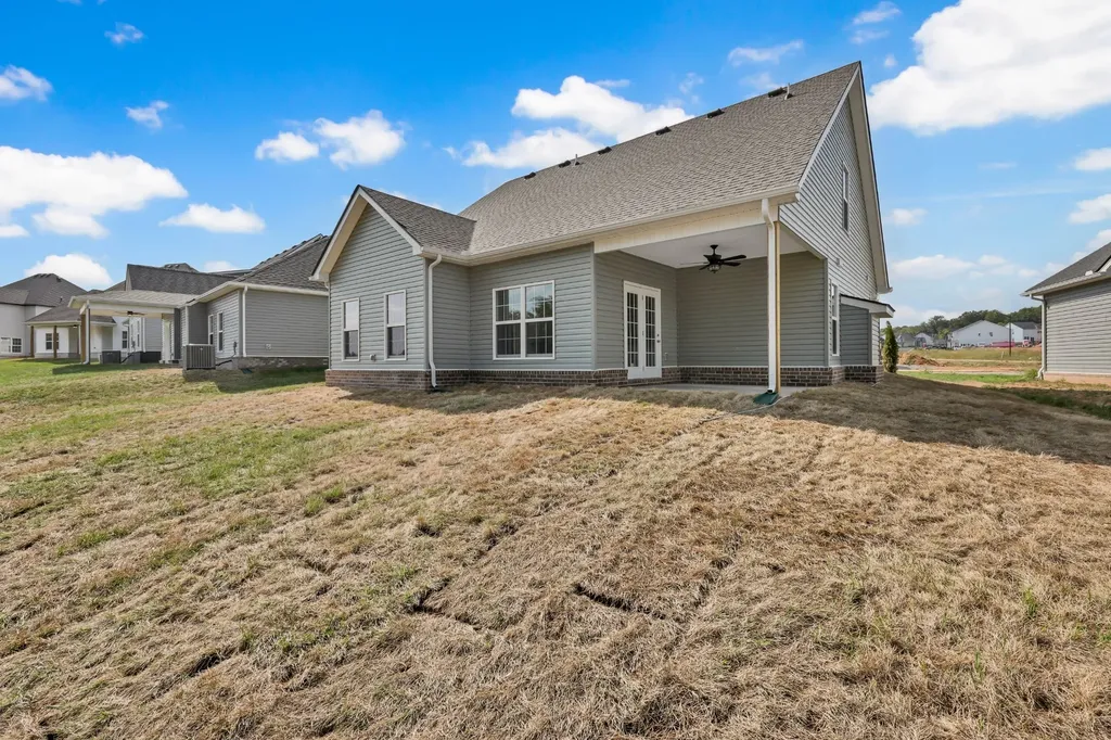 1123 Mourning Cloak Drive Clarksville TN 37043