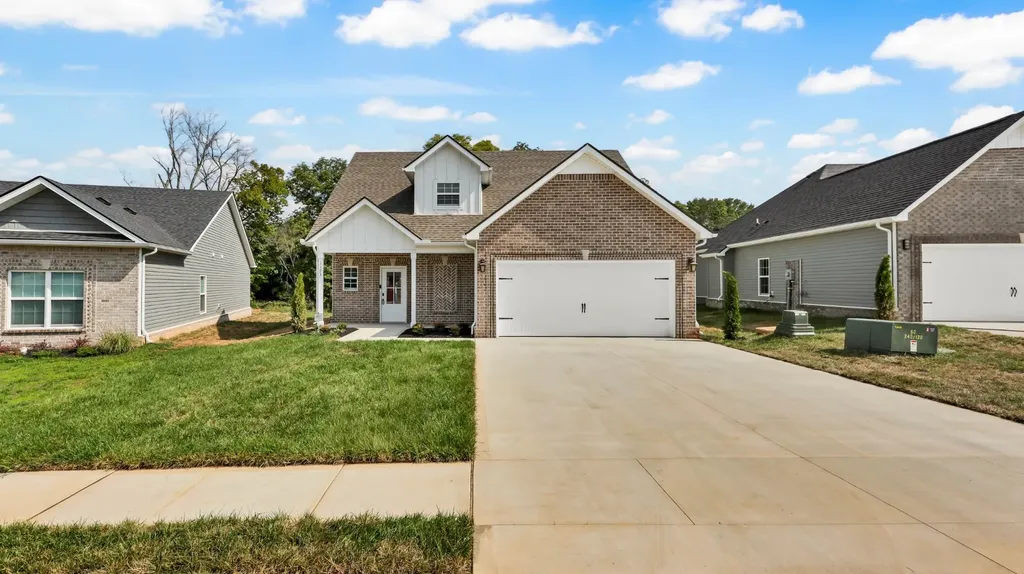 1123 Mourning Cloak Drive Clarksville TN 37043