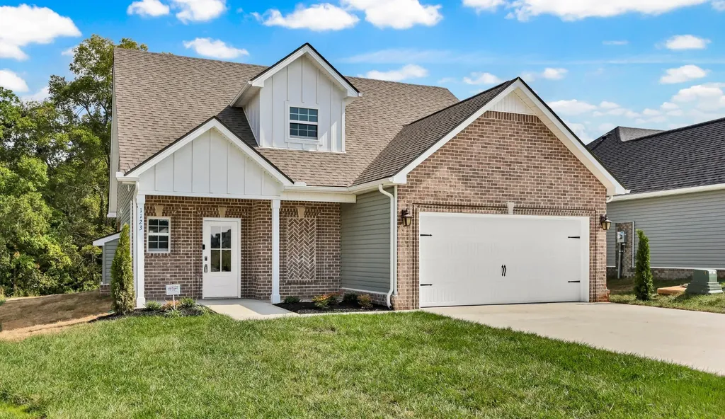 1123 Mourning Cloak Drive Clarksville TN 37043