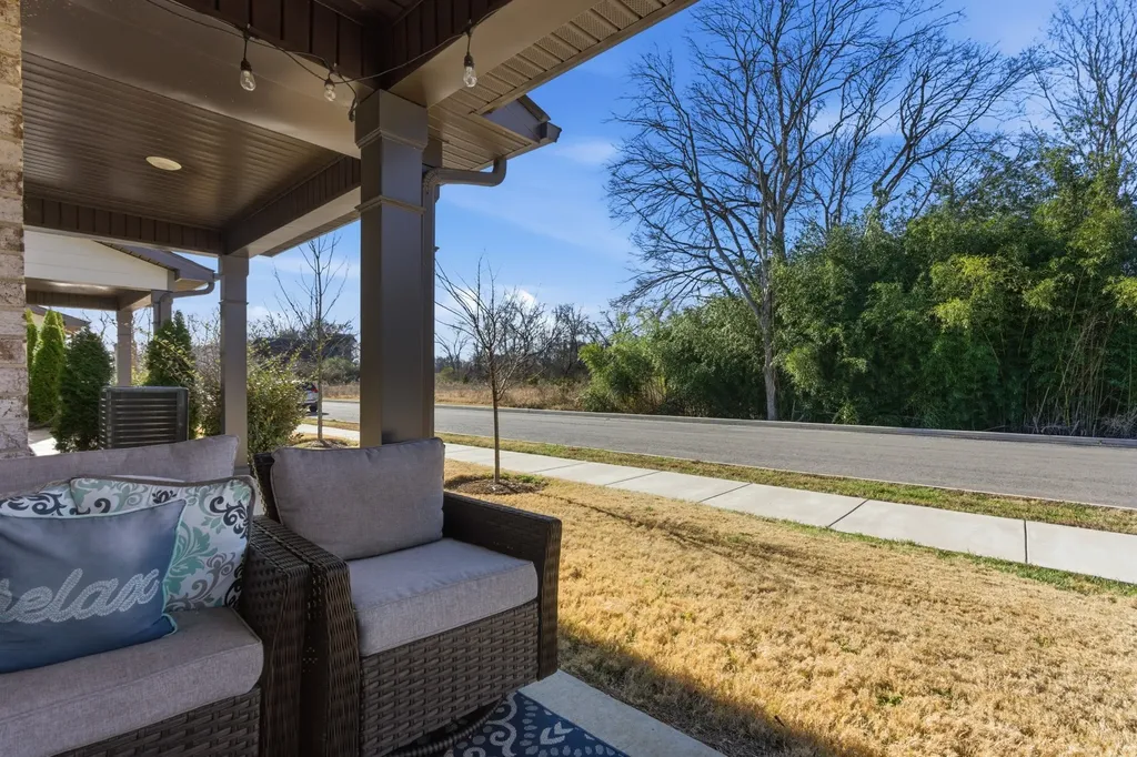 140 Rising Pvt Lane Gallatin TN 37066