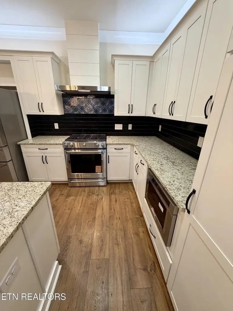 414 Beachwood Drive Crossville TN 38558