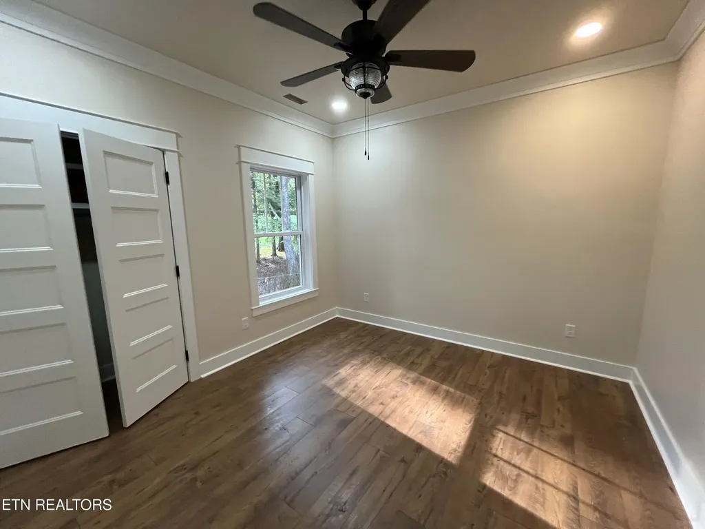414 Beachwood Drive Crossville TN 38558