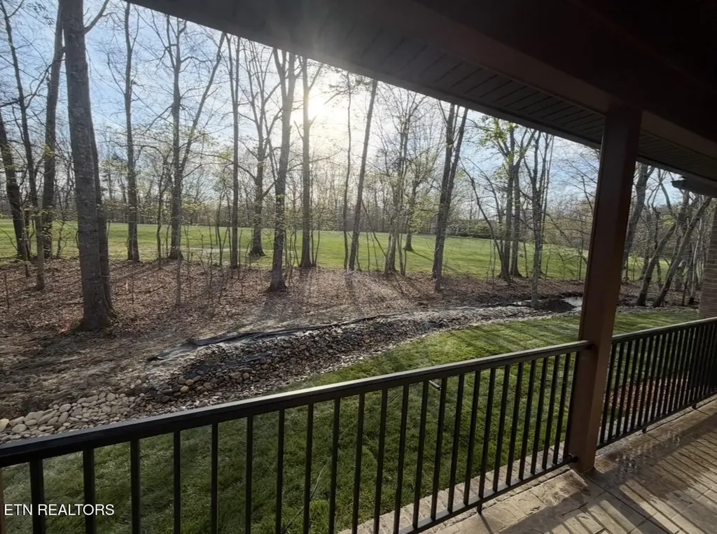 414 Beachwood Drive Crossville TN 38558