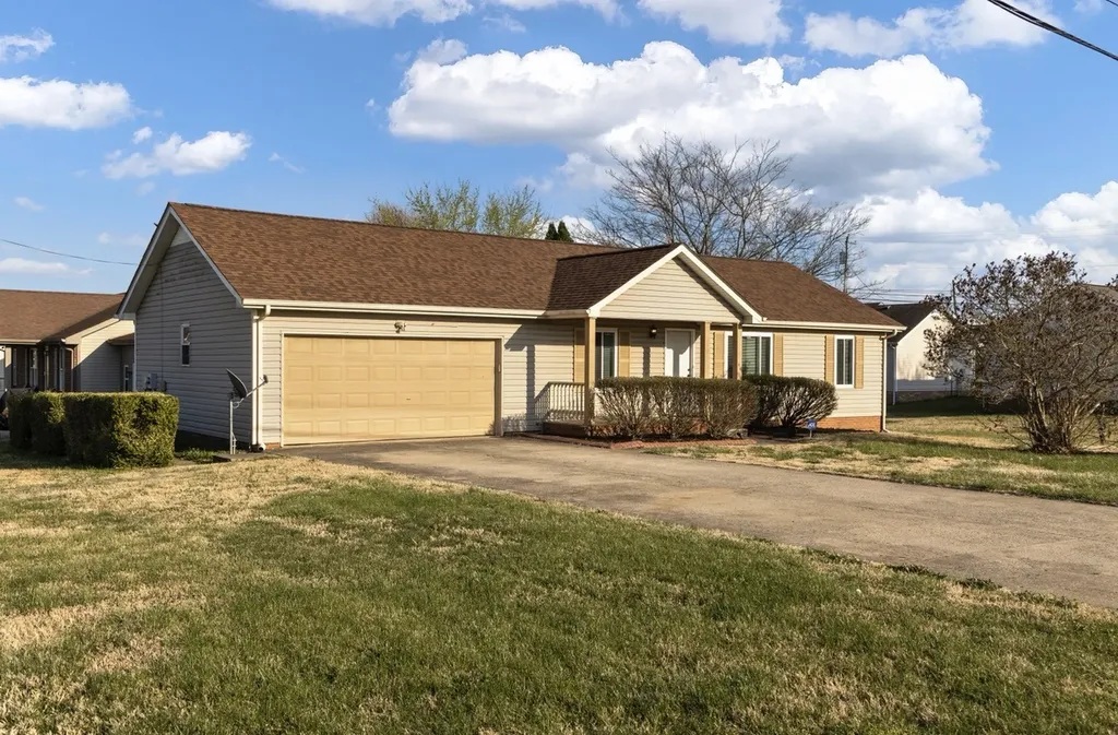 1307 Sharptail Trail Clarksville TN 37042