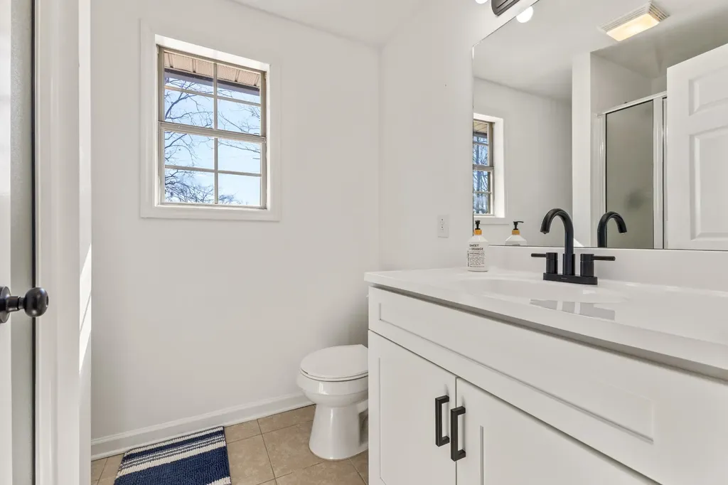 66 Highland Lane Waverly TN 37185