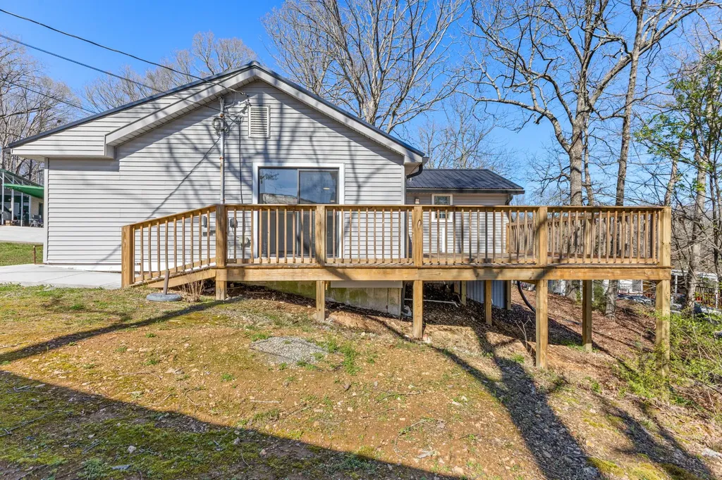 66 Highland Lane Waverly TN 37185